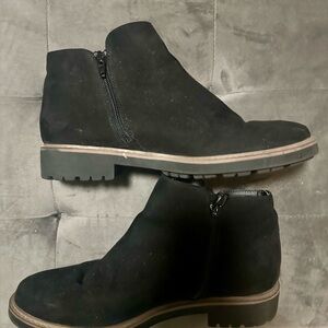 Women ESPIRIT suede booties